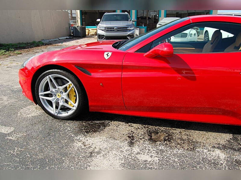 2016 Ferrari California T