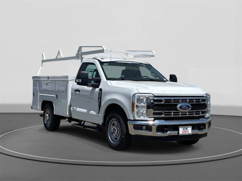 2025 Ford F-350 Super Duty XL