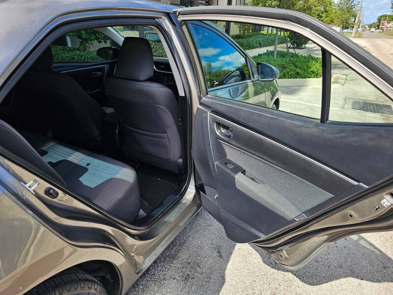 2017 Toyota Corolla SE