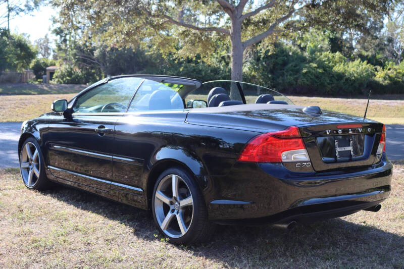 2011 Volvo C70 T5