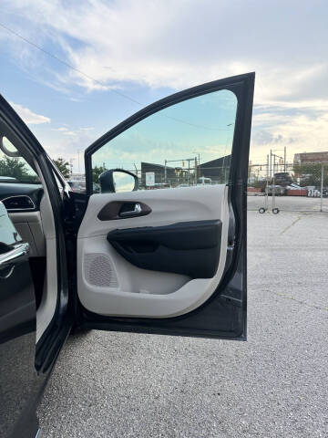 2018 Chrysler Pacifica Touring L