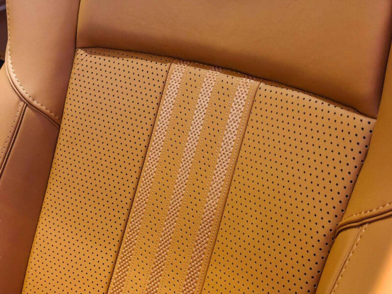 2026 Aston Martin DBX 707