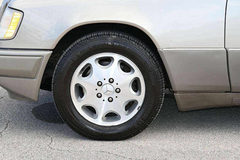 1995 Mercedes-Benz E-Class E 320