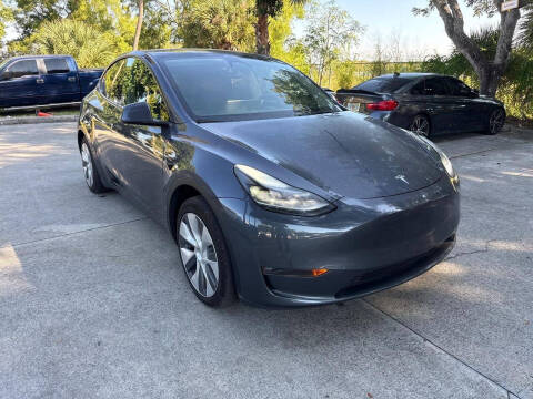 2023 Tesla Model Y Long Range