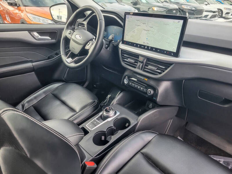 2024 Ford Escape Platinum