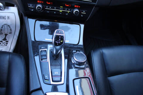 2016 BMW 5 Series 528i