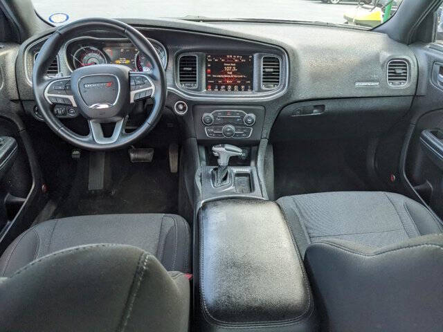 2016 Dodge Charger 9