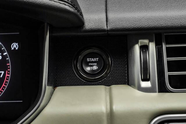 2020 Land Rover Range Rover P525 HSE