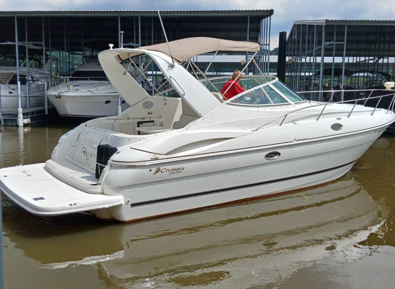 2002 Cruisers Yachts 3275 Express