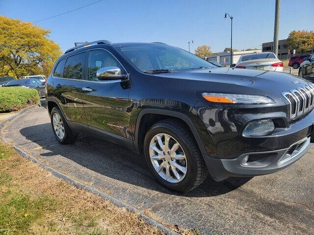 2016 Jeep Cherokee for sale at Paramount Motors in Taylor MI