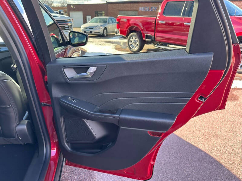 2026 Ford Escape Hybrid ST-Line Select