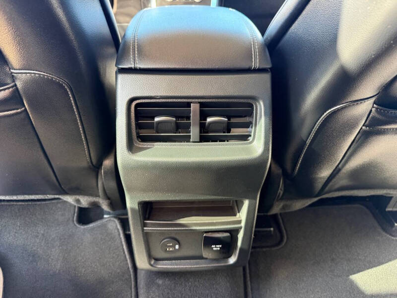 2021 Ford Edge Titanium