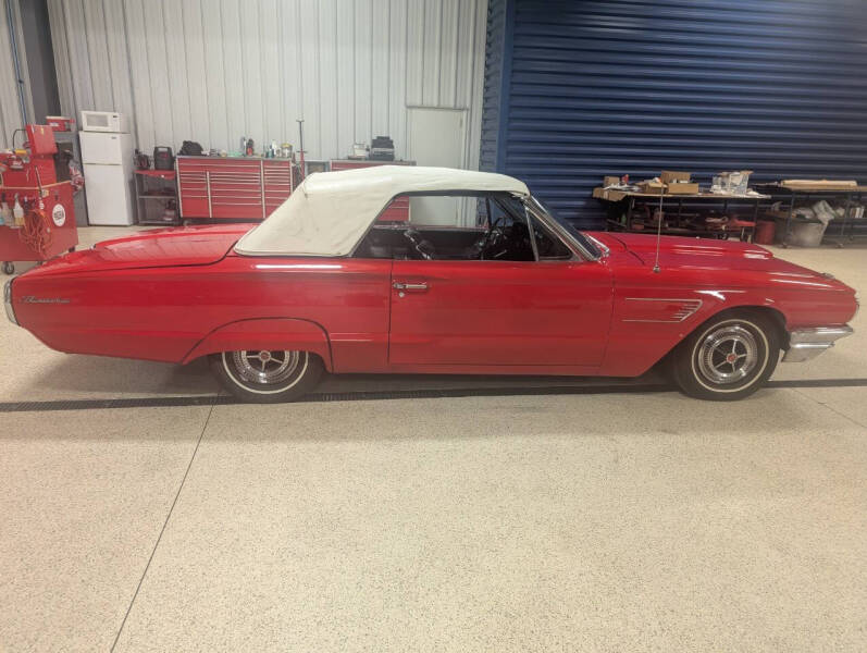 1965 Ford Thunderbird