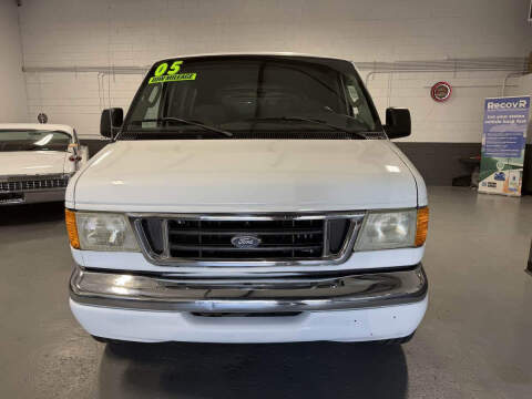 2005 Ford E-Series E-350 SD