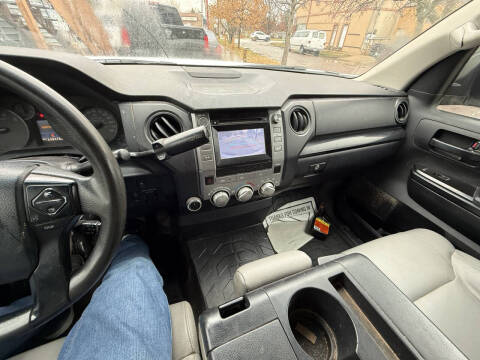 2017 Toyota Tundra SR