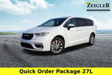 2023 Chrysler Pacifica for sale at Zeigler Ford of Plainwell- Jeff Bishop in Plainwell MI