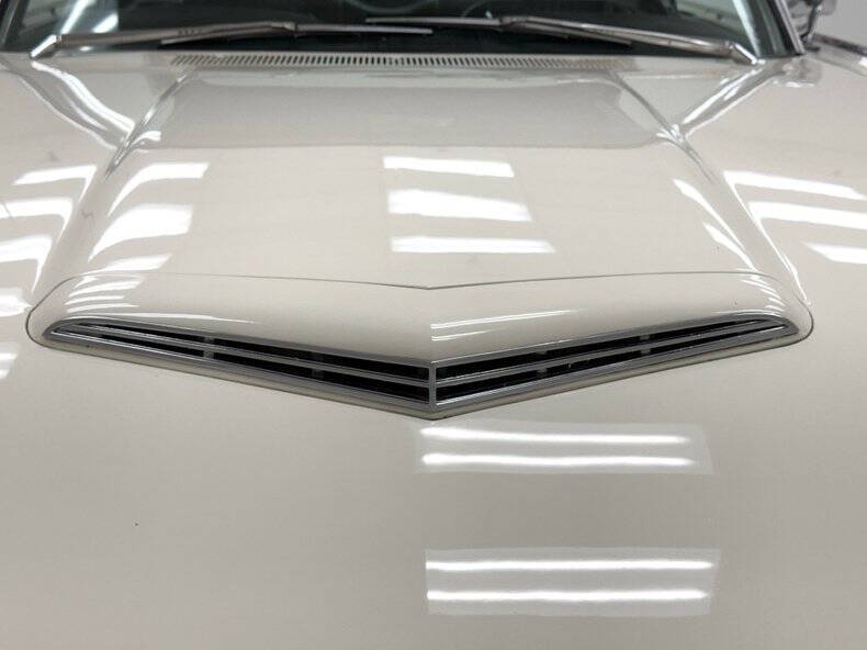 1963 Ford Thunderbird