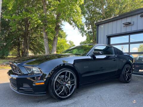 2013 Ford Mustang for sale at Luxury Auto Company in Cornelius NC