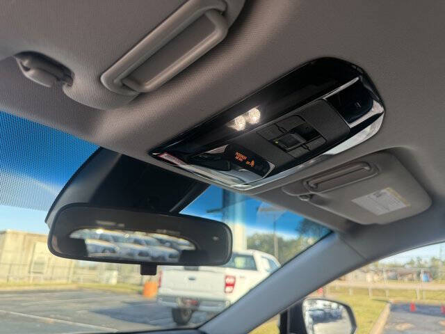 2024 Toyota Venza LE