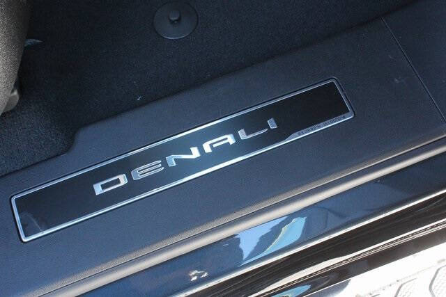 2025 GMC Sierra EV Denali