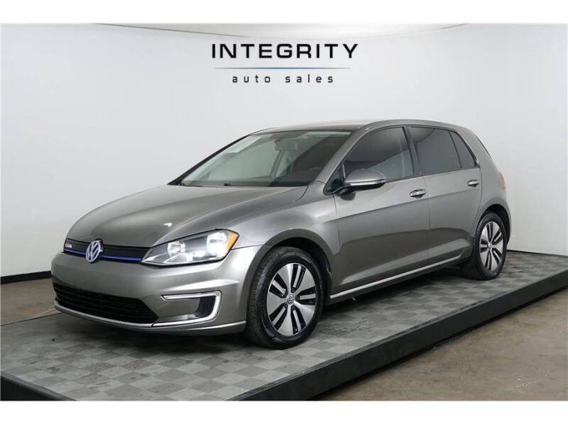 2016 Volkswagen e-Golf SE