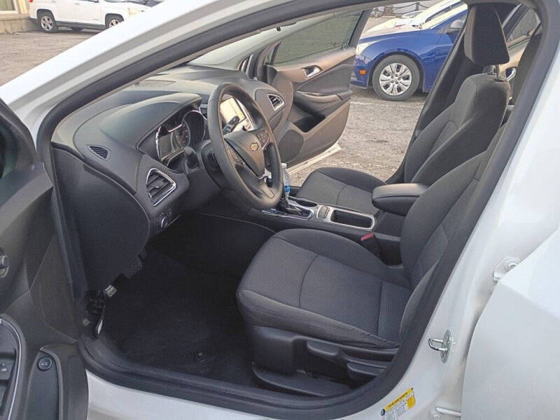 2018 Chevrolet Cruze LT Auto