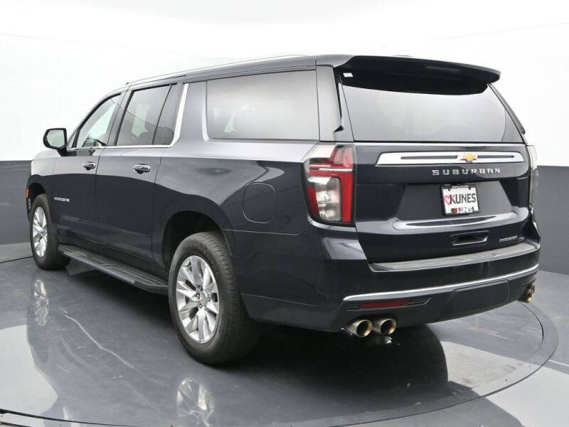 2023 Chevrolet Suburban Premier