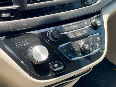 2018 Chrysler Pacifica Touring L
