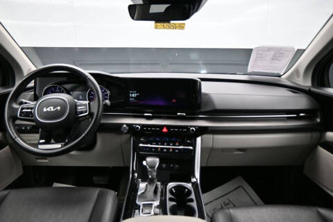 2024 Kia Carnival EX