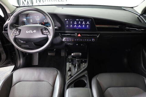 2023 Kia Niro EX