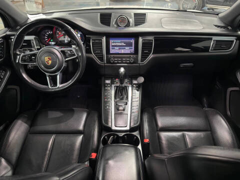 2018 Porsche Macan S