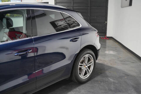 2016 Porsche Macan S