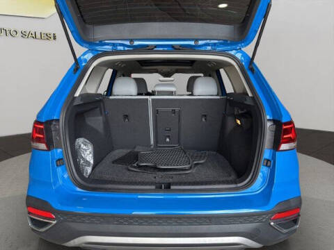 2022 Volkswagen Taos SE 4Motion