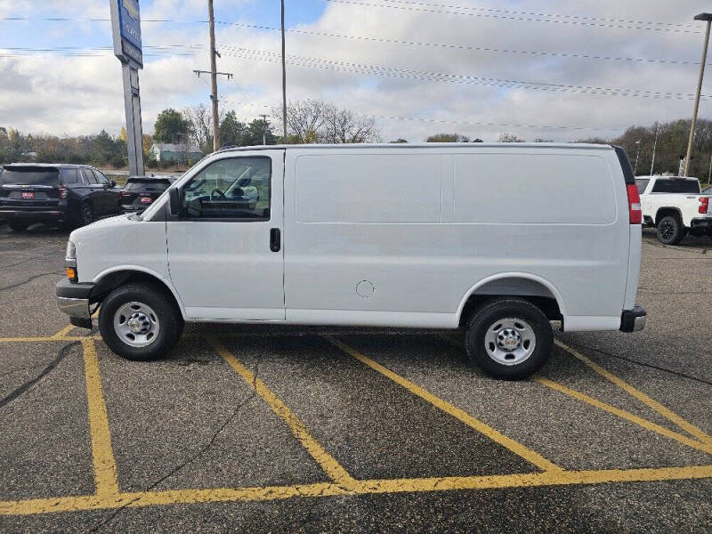 2025 Chevrolet Express 2500