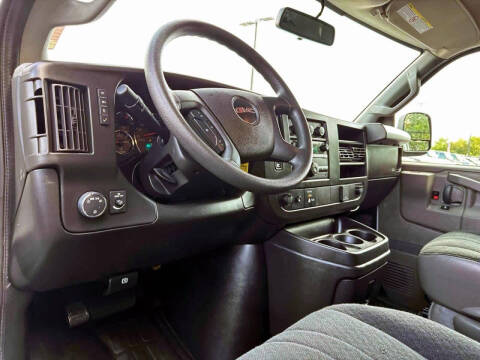 2023 GMC Savana 2500