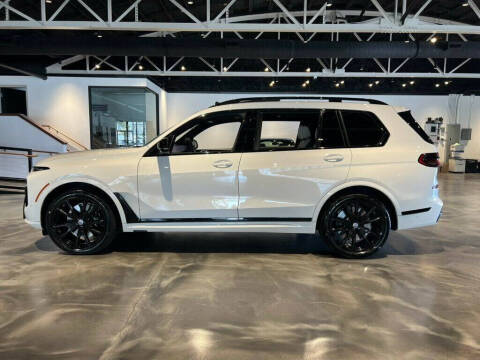 2023 BMW X7 M60i