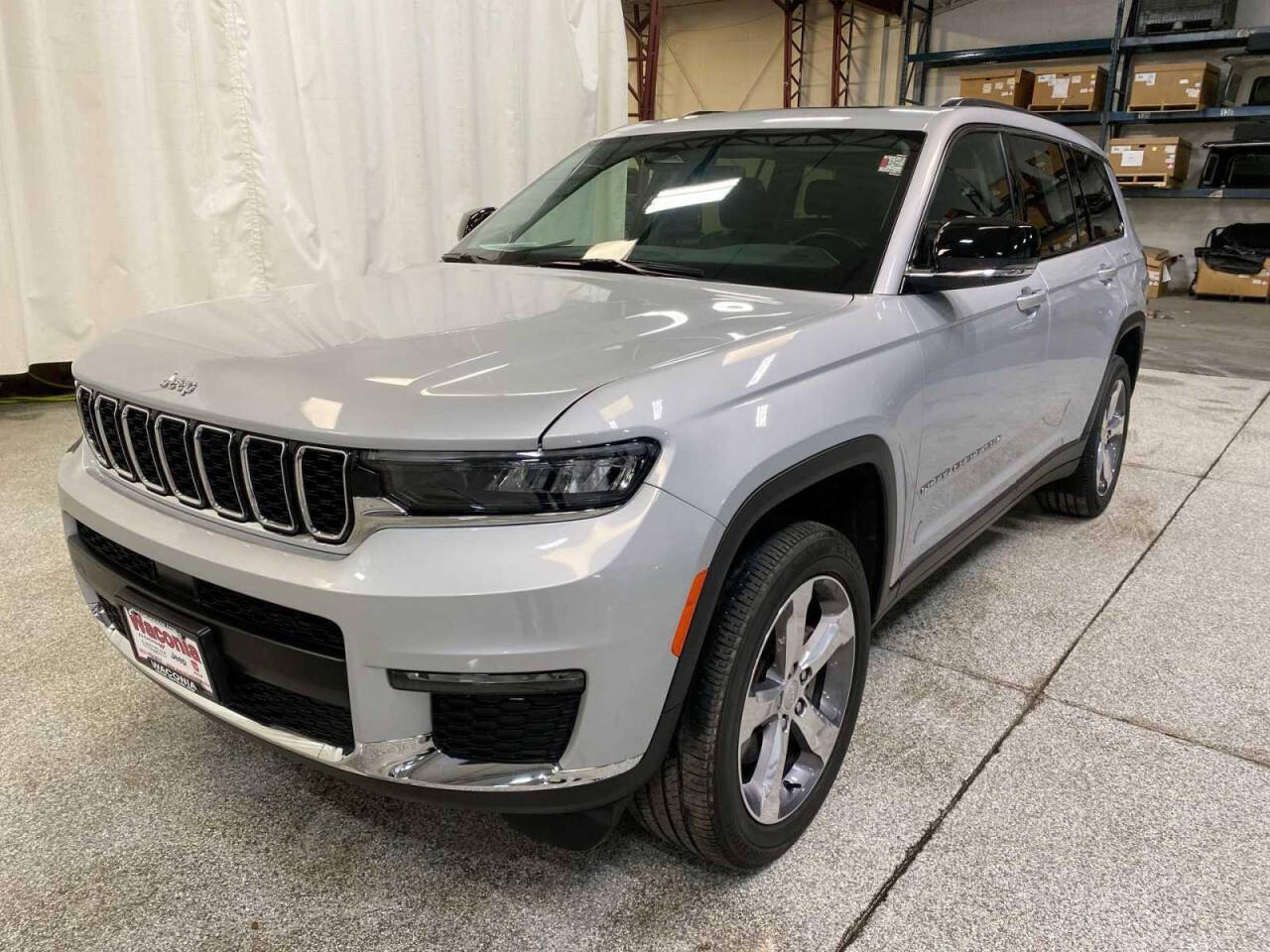 2022 Jeep Grand Cherokee L for sale at Victoria Auto Sales in Victoria, MN