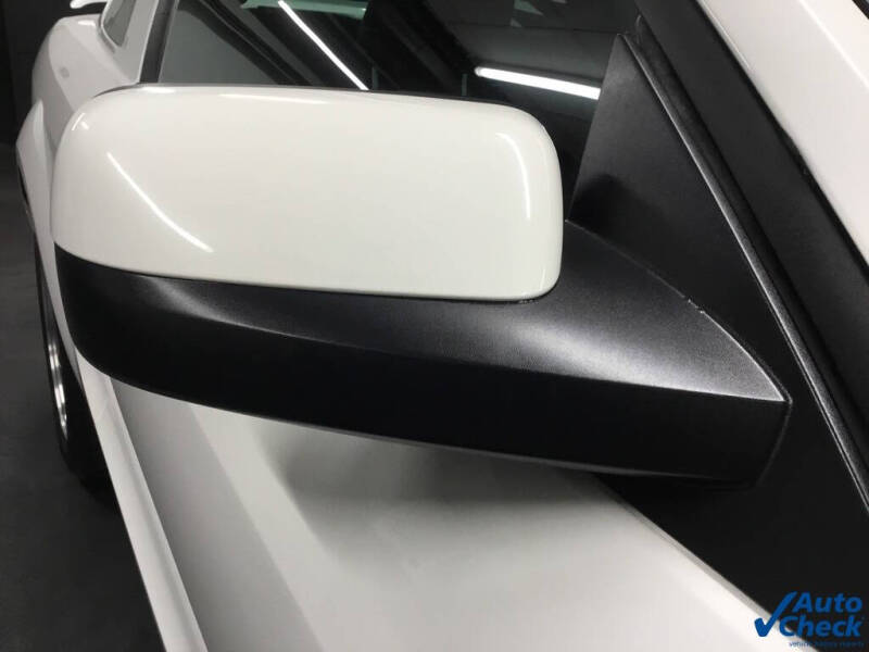 2005 Ford Mustang GT Deluxe