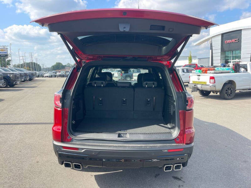 2025 GMC Acadia AT4