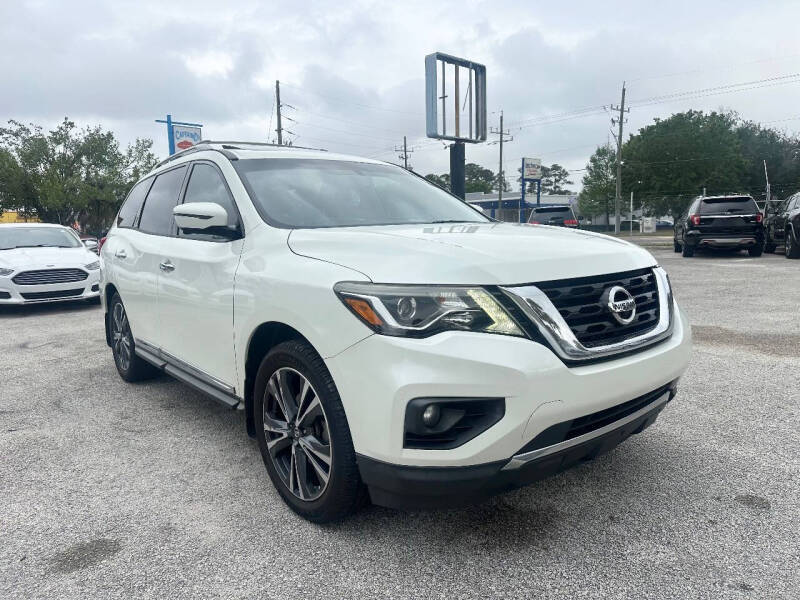 2017 Nissan Pathfinder Platinum