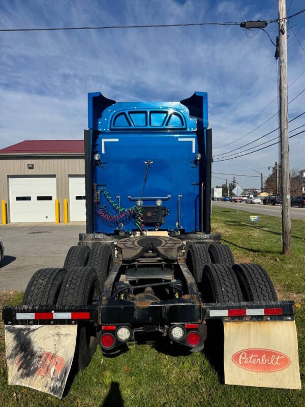2019 Peterbilt 579
