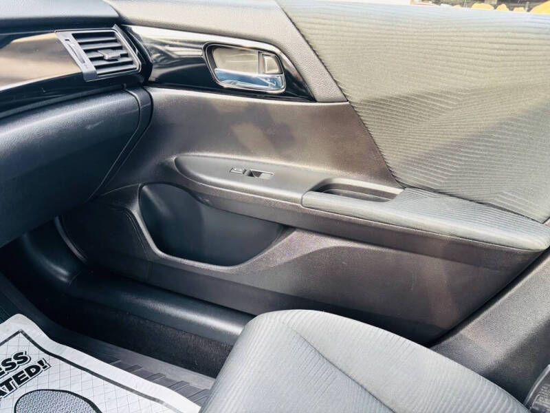 2017 Honda Accord LX