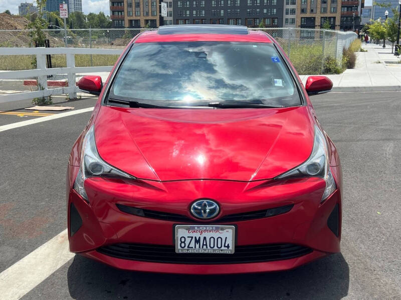 2017 Toyota Prius Four Touring