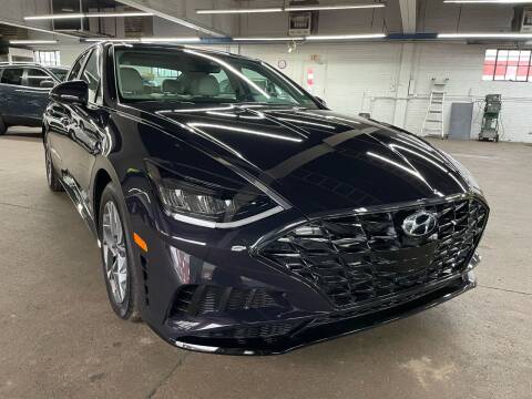 2023 Hyundai Sonata for sale at John Warne Motors in Canonsburg PA