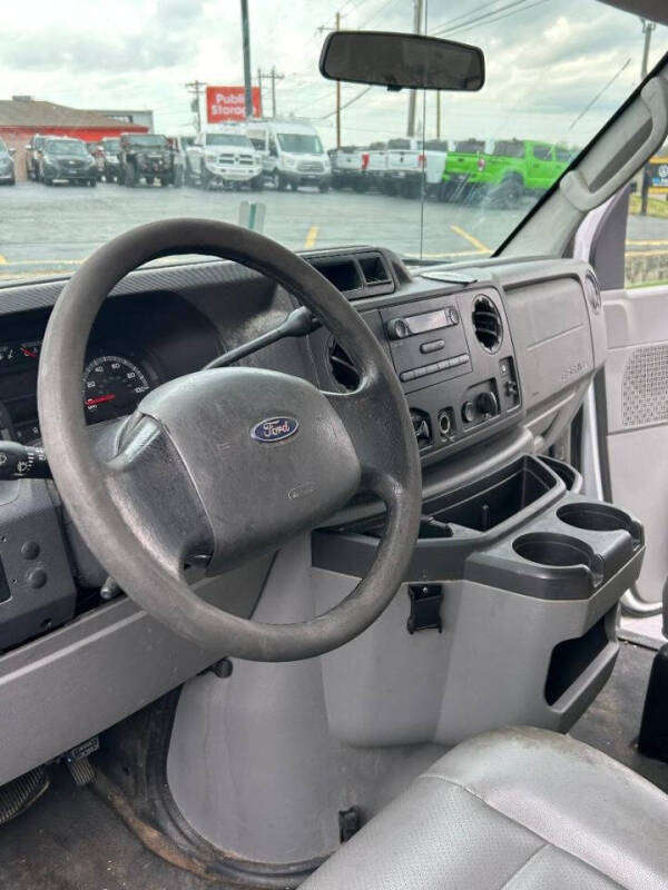 2013 Ford E-Series E-150 XL