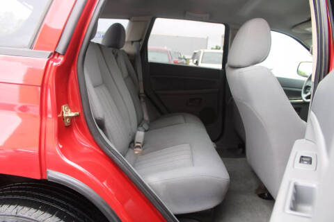 2006 Jeep Grand Cherokee Laredo