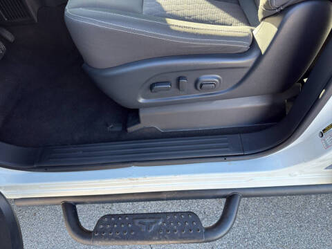 2024 Nissan Titan XD SV