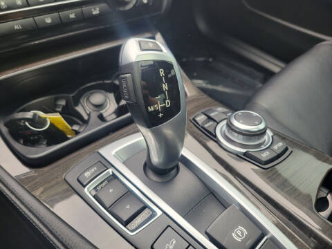 2013 BMW 5 Series 528i xDrive