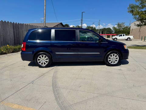 2013 Chrysler Town and Country Touring