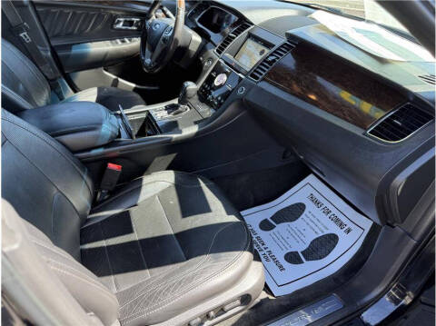 2017 Ford Taurus Limited